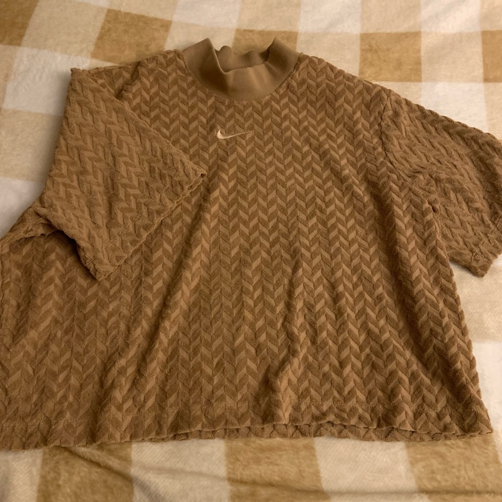 Nike Beige Ribbed Shirt